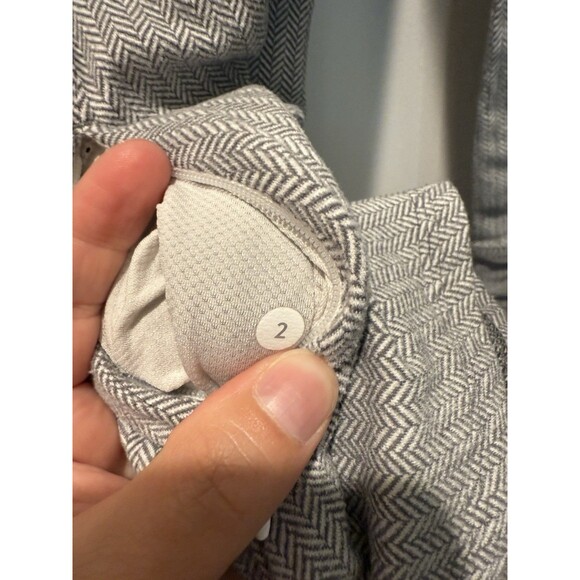 Lululemon Kanto Catch Me 1/2 Zip Heathered Herringbone Gray White LS Top Sz 2 - Picture 6 of 8